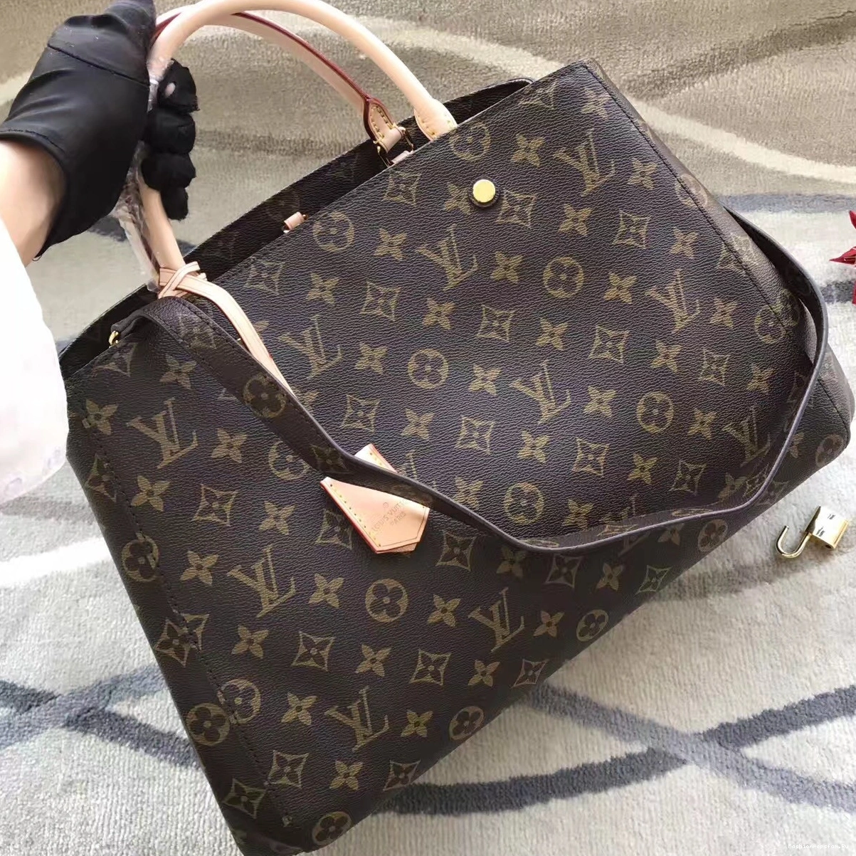 FS CHEAP Vuitton Montaigne Louis Bag GM 0723